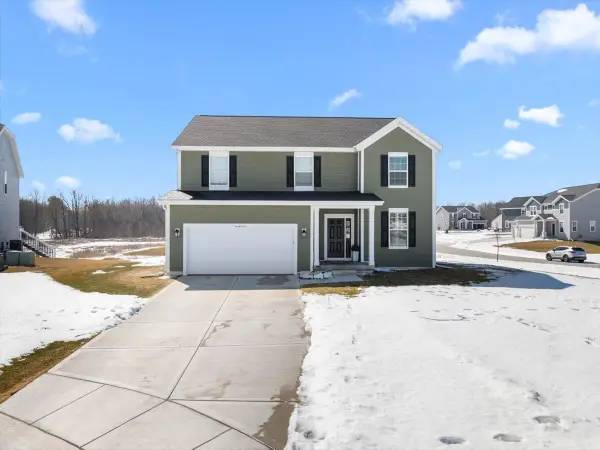 N56W24171 Sabrina Ct, Sussex, WI 53089