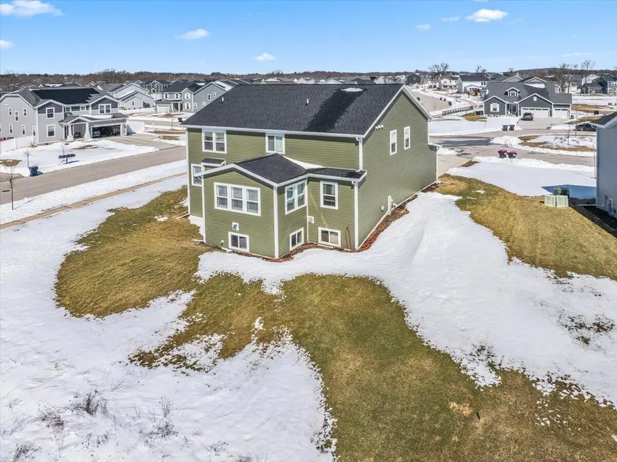 N56W24171 Sabrina Ct, Sussex, WI 53089 - #2