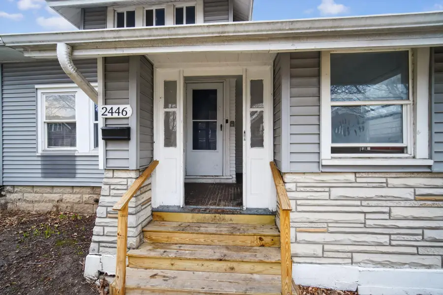 2446 N 49th St, Milwaukee, WI 53210 - #2