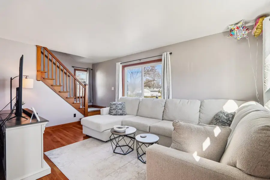 222 Hyde Park Ave, Waukesha, WI 53188 - #3