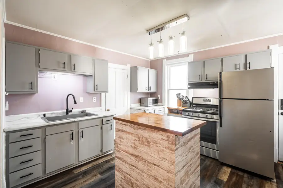 923 Beechwood Ave, Waukesha, WI 53186 - #2