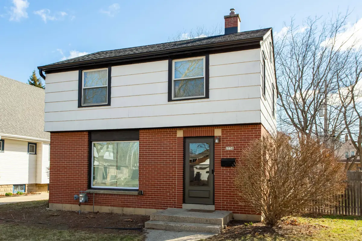 2750 N 61st St, Milwaukee, WI 53210 - #1