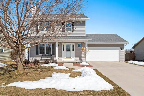 4508 Ridge Ct, Manitowoc, WI 54220