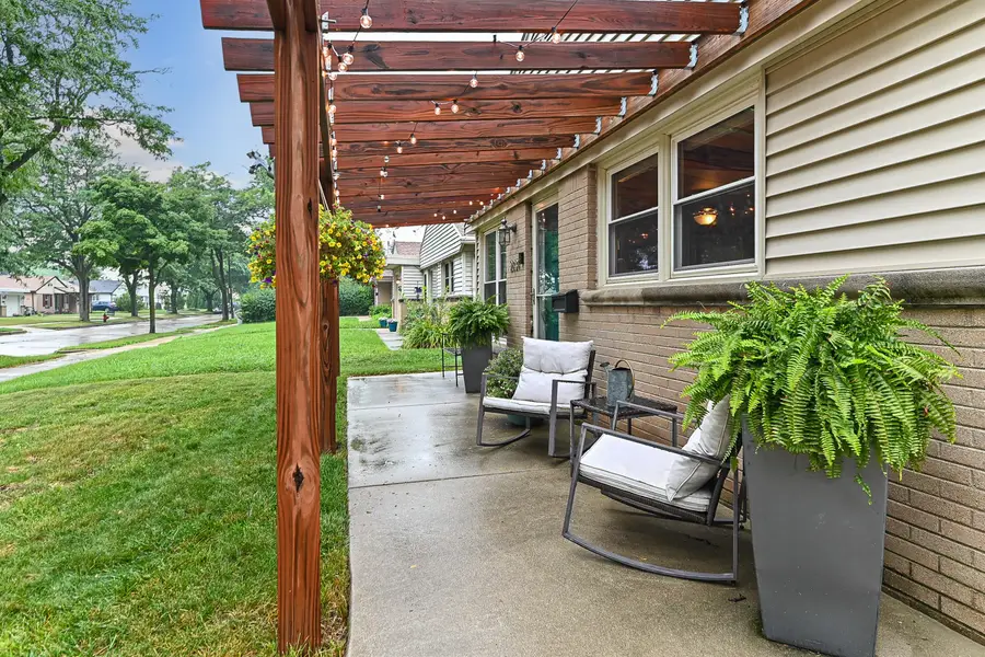 2834 S 57th St, Milwaukee, WI 53219 - #3