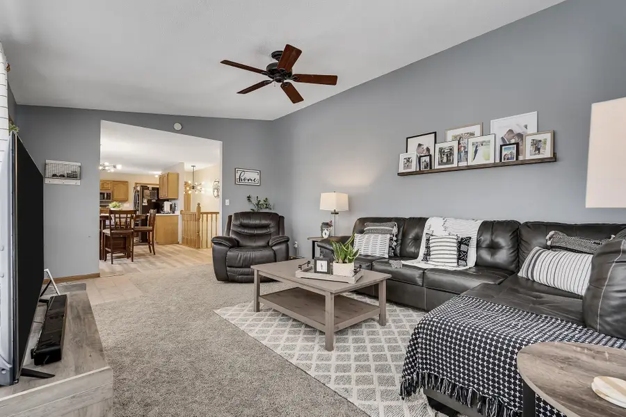 106 S Ridge Rd, Coon Valley, WI 54623 - #3