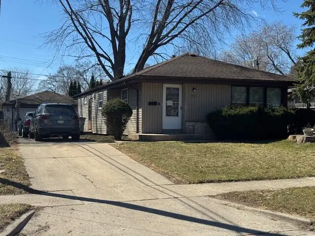 6925 N Darien St, Milwaukee, WI 53209 - #2