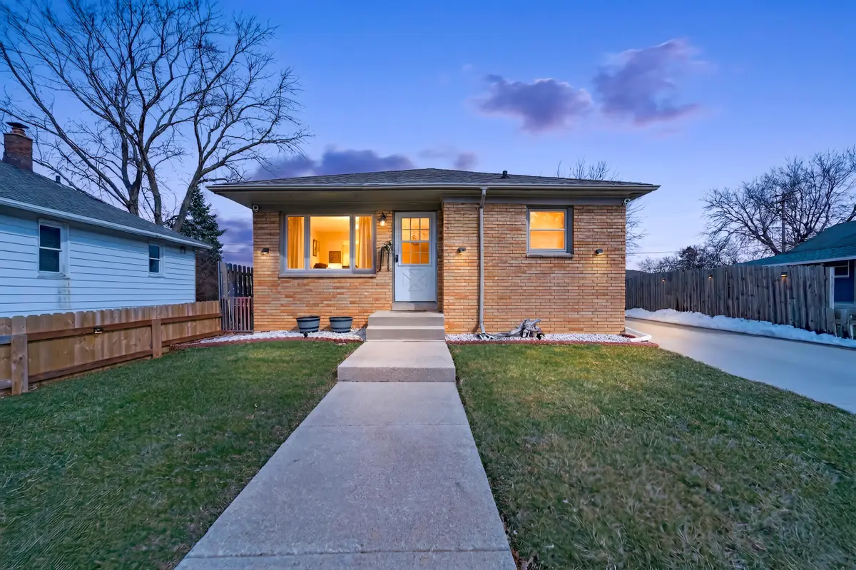 1104 North St, Racine, WI 53402 - #1