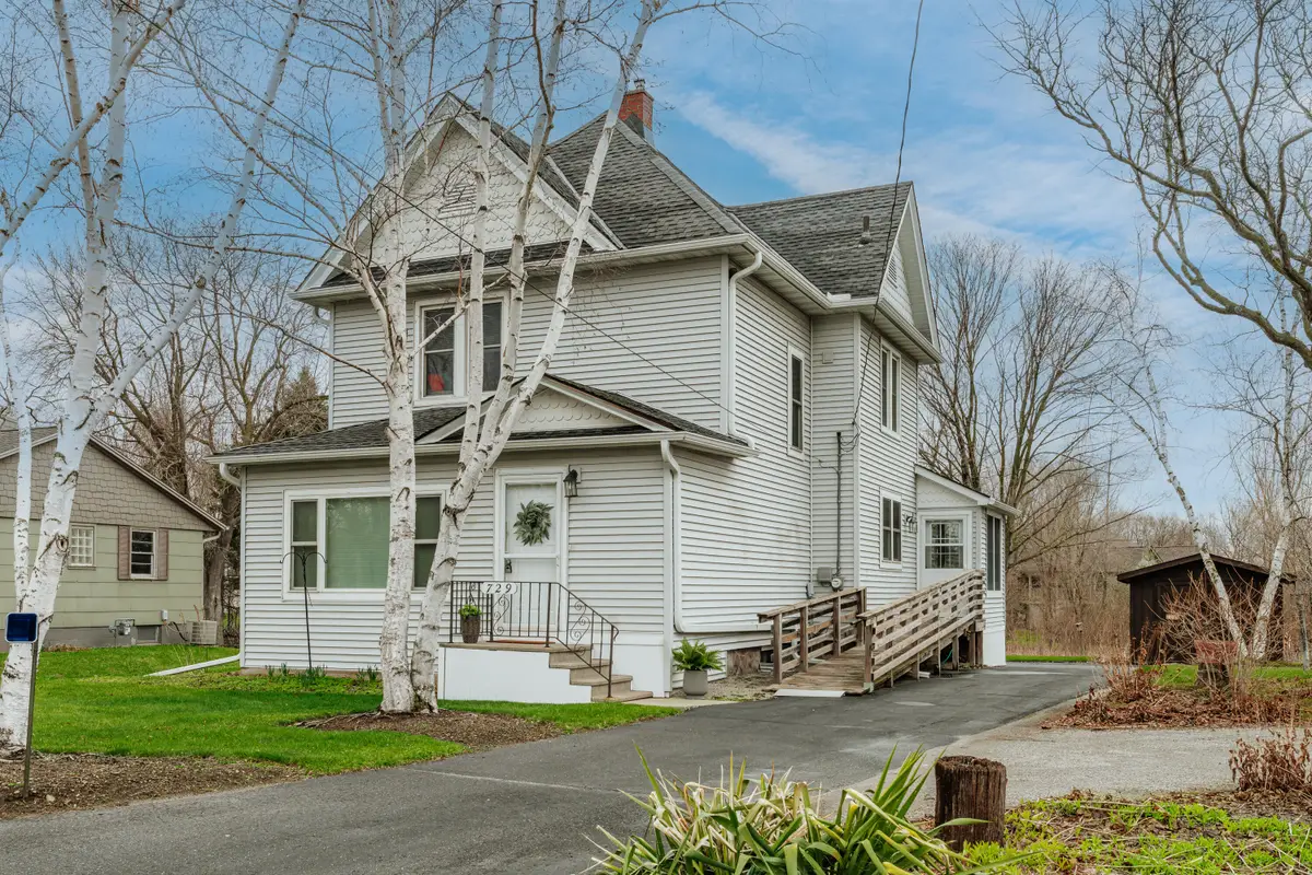 729 Palmyra St, Sullivan, WI 53178 - #1