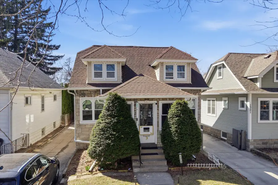 1317 N 57th St, Milwaukee, WI 53208 - #2