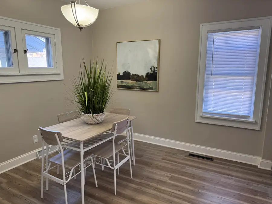 3716 W Branting Ln, Milwaukee, WI 53215 - #2