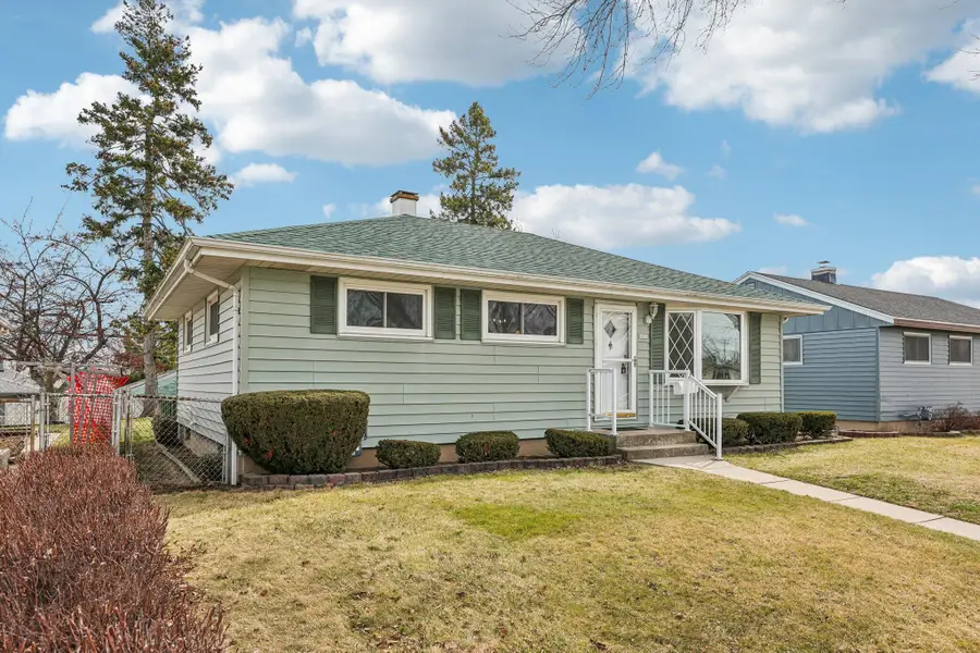 6606 S 20th St, Milwaukee, WI 53221 - #3