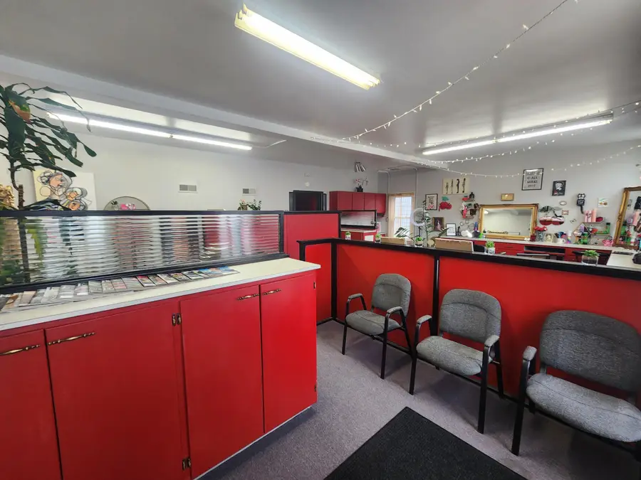 2575 S 76th St, West Allis, WI 53219 - #2