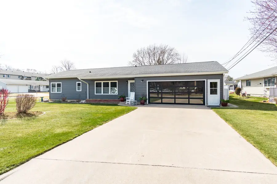 3814 Holly Pl, La Crosse, WI 54601 - #2