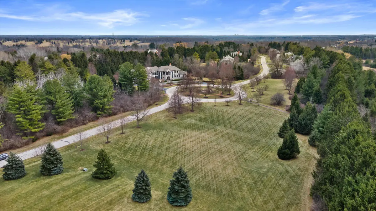 13965 N Pine Bluff Rd, Mequon, WI 53097 - #1