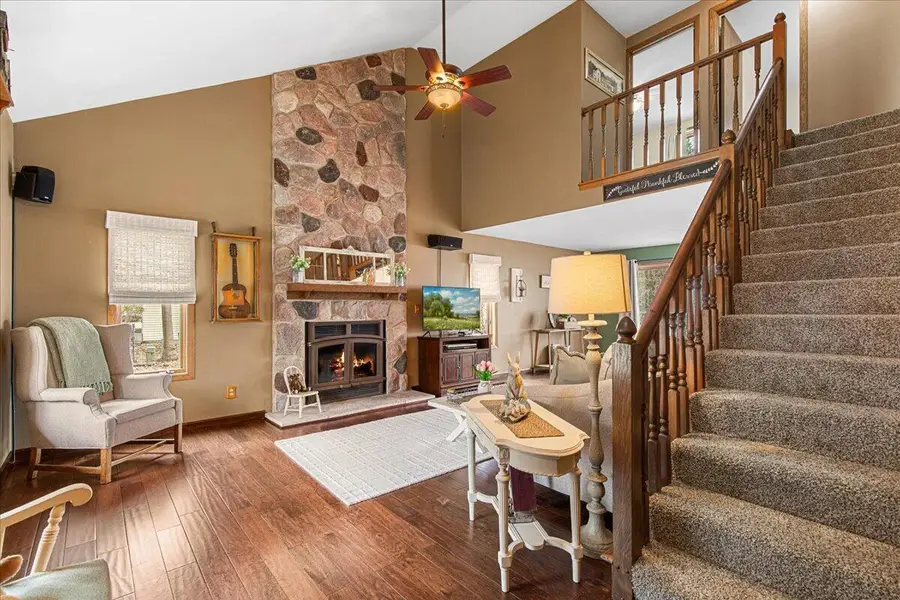 809 Amy Belle Lake Rd, Richfield, WI 53033 - #2