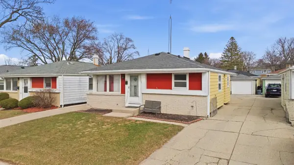 3134 S 98th St, Milwaukee, WI 53227