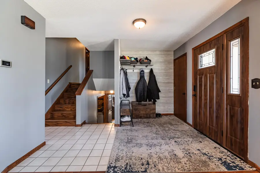 1206 Greenridge Dr, Onalaska, WI 54650 - #3