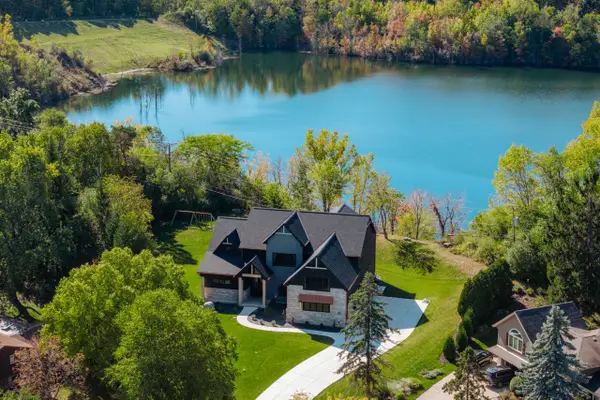 13145 Kittridge Ct, Brookfield, WI 53005