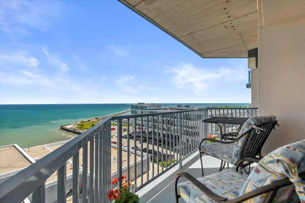 415 N Lake St, Port Washington, WI 53074 - #1