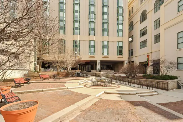 270 E Highland Ave, Milwaukee, WI 53202