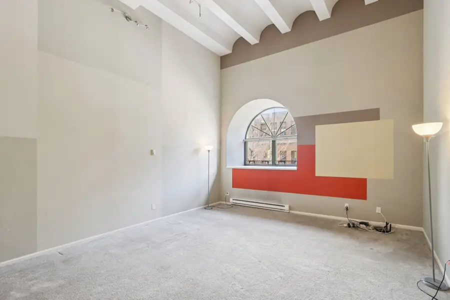 270 E Highland Ave, Milwaukee, WI 53202 - #3