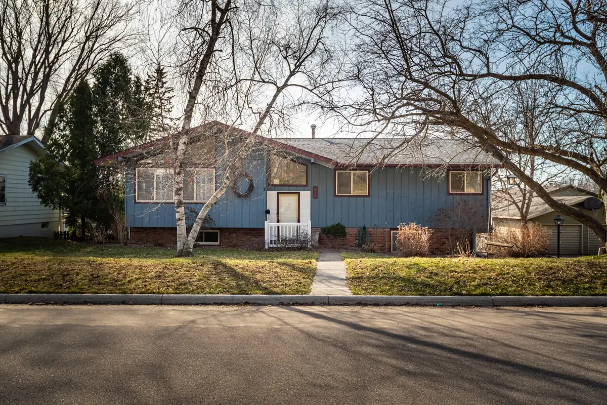 3420 Cliffside Dr, La Crosse, WI 54601 - #1