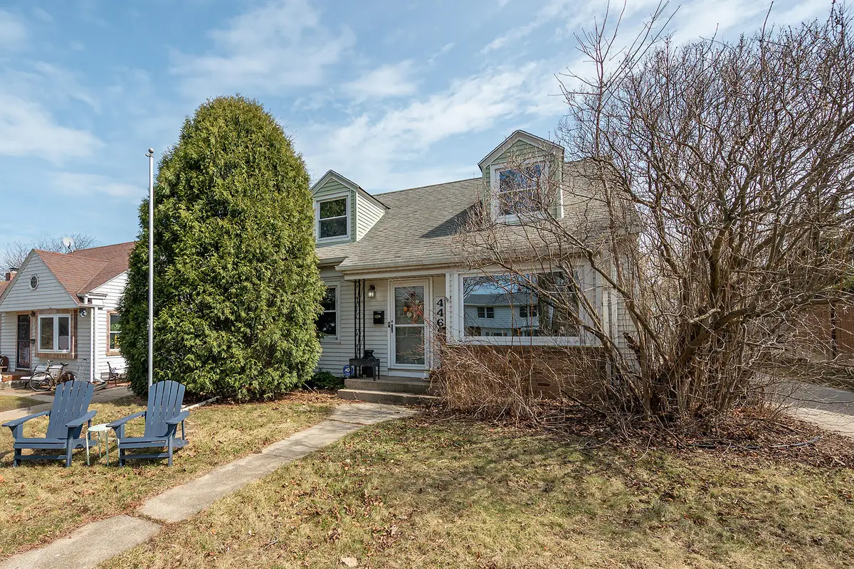 4462 S Lake Dr, Cudahy, WI 53110 - #1