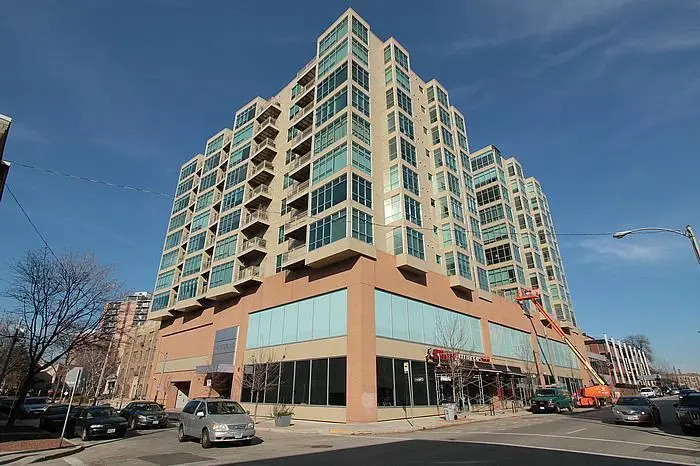 1550 E Royall Pl, Milwaukee, WI 53202 - #1