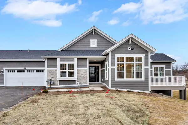 2960 N 186th St, Brookfield, WI 53045