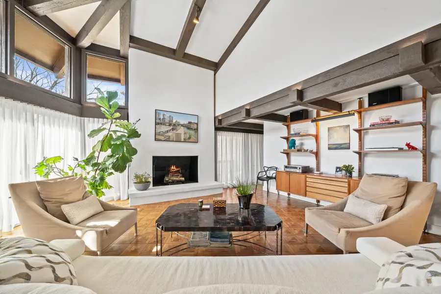 930 Alpine Dr, Fontana, WI 53125 - #3