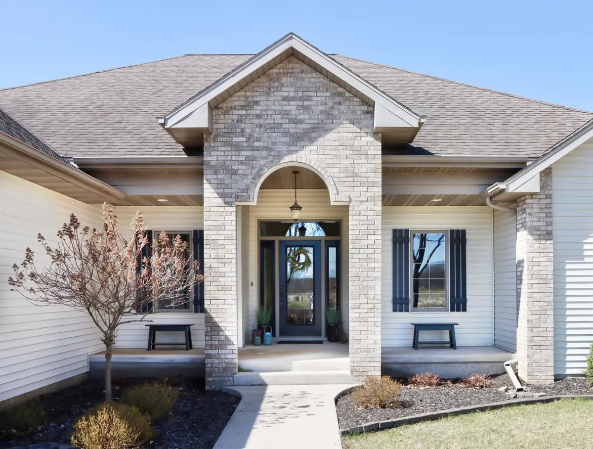 555 Moraine Dr, Elkhart Lake, WI 53020 - #1