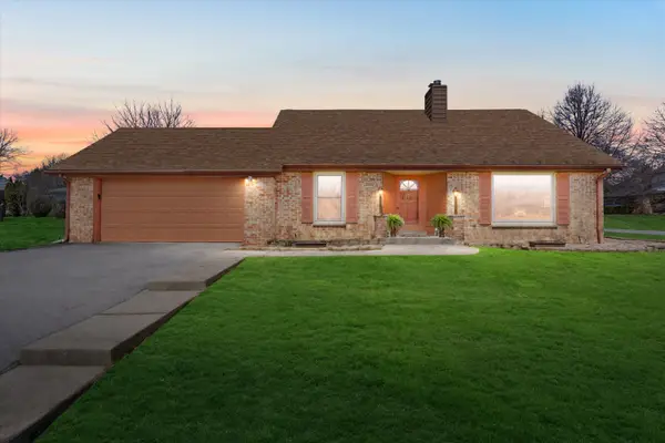 12640 W Wilbur Dr, New Berlin, WI 53151