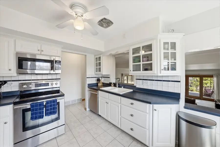 2340 Alta Louise Pkwy, Brookfield, WI 53045 - #3