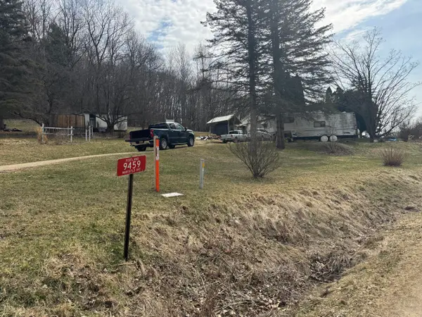 9459 Marigold Ave, Portland, WI 54619