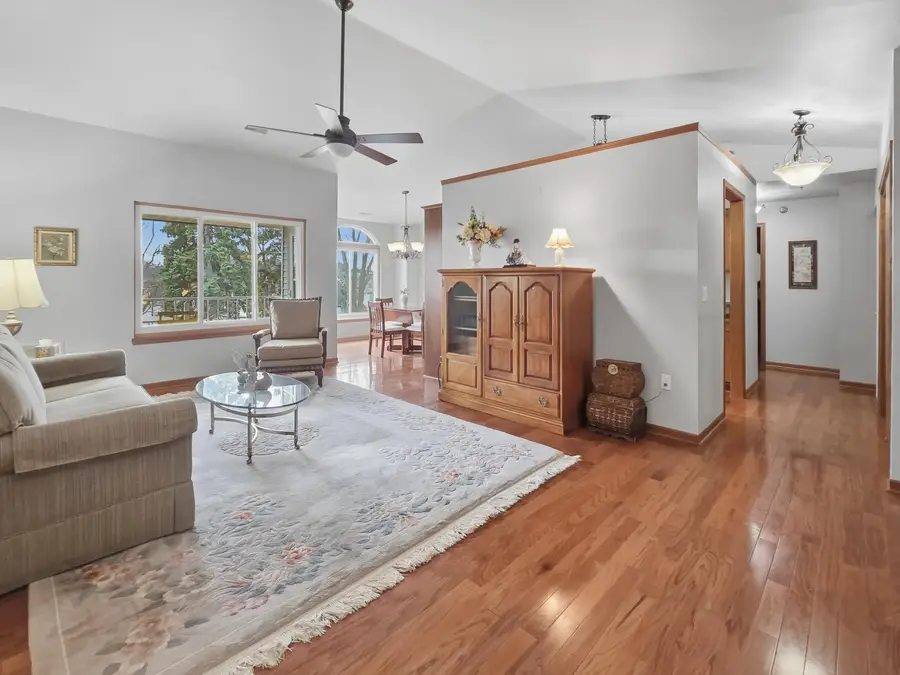 18125 W Wisconsin Ave, Brookfield, WI 53045 - #2