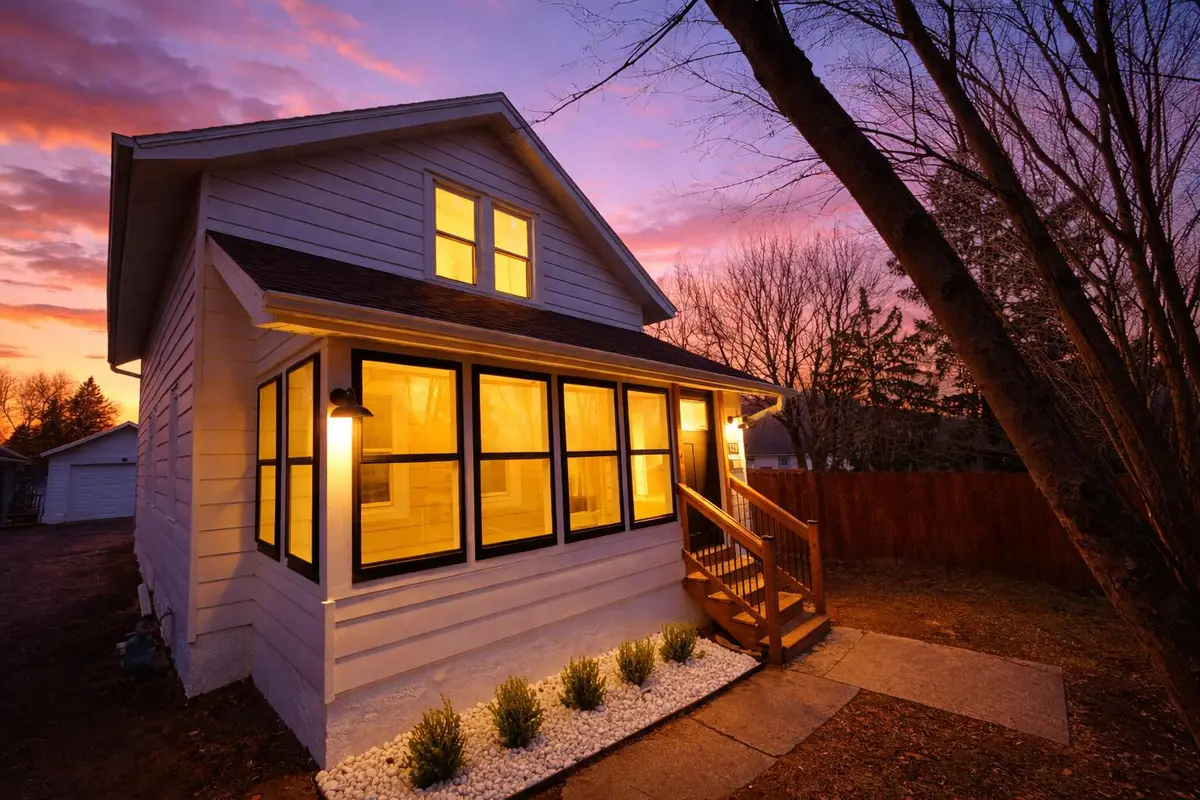 120 4th St, Waukesha, WI 53188 - #1