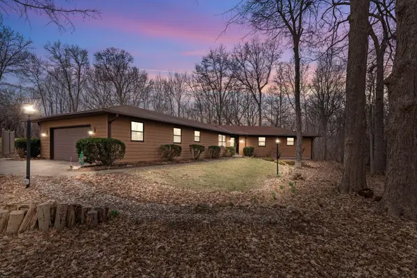 W275S4411 Green Country Rd, Waukesha, WI 53189