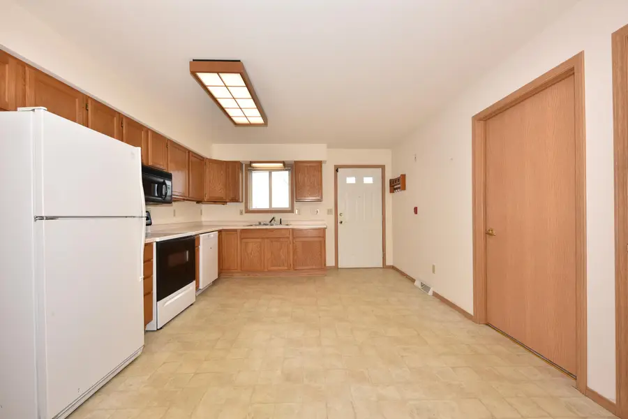 638 Beaus Bay, Slinger, WI 53086 - #3