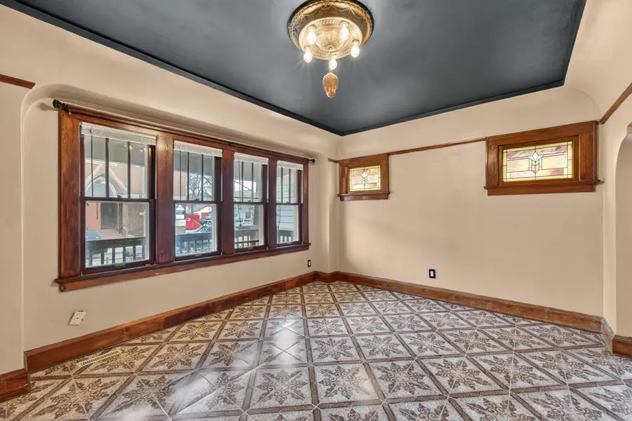 2363 S 11th St, Milwaukee, WI 53215 - #3