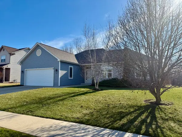 140 N Wild Flower Ln, Elkhorn, WI 53121