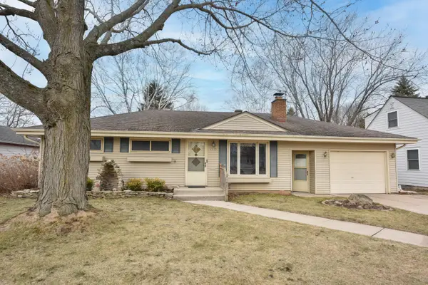 1115 2nd Ave, Grafton, WI 53024