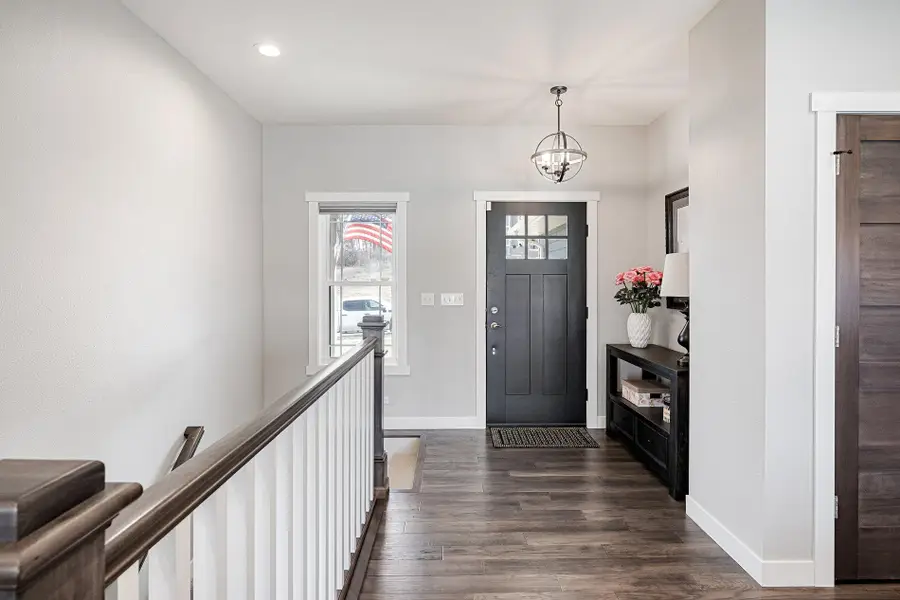 614 Forest View Dr, Holmen, WI 54636 - #3