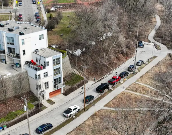 2175 N Riverboat Rd, Milwaukee, WI 53212