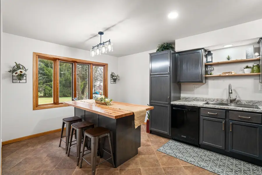 S83W27570 Beaver Trl, Vernon, WI 53149 - #3