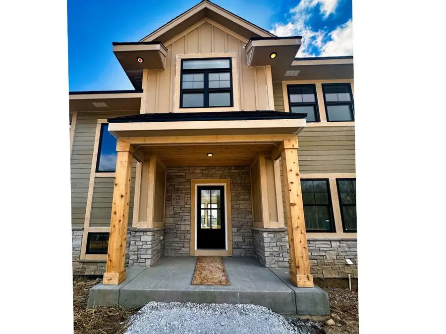 N66W21075 Sweet Clover Dr, Menomonee Falls, WI 53051 - #3