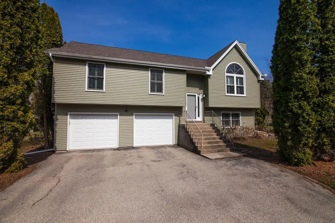 W260 Vista Dr, Ixonia, WI 53066 - #1