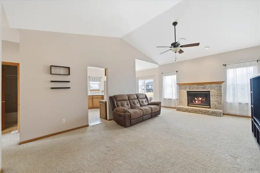 N8330 Whippoorwill Rd, Ixonia, WI 53036 - #2