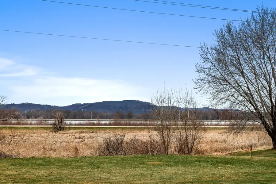 123 Main St, Genoa, WI 54632 - #2