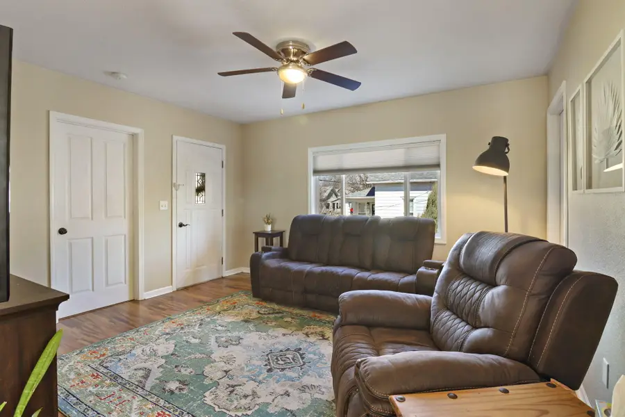 140 Randolph St, Burlington, WI 53105 - #3