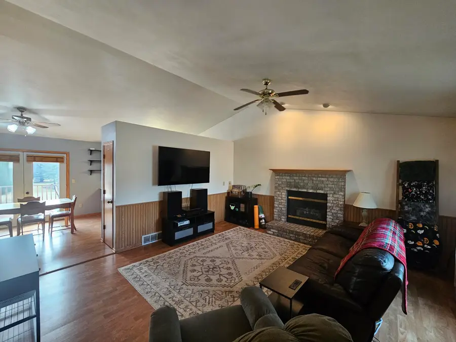 1016 Springs Rd, Fond Du Lac, WI 54935 - #2